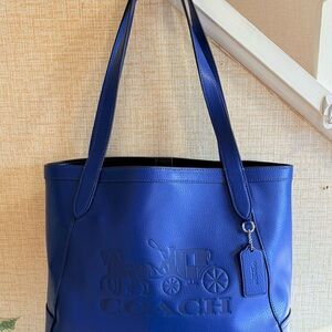 NWT Coach C4063 Horse and Carriage Tote